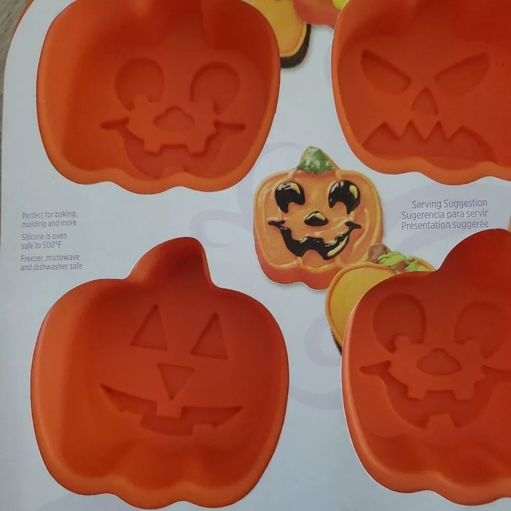 NWT Wilton Halloween Silicone Treats Mold 6 Pumpkin Faces Orange Baking Bakeware